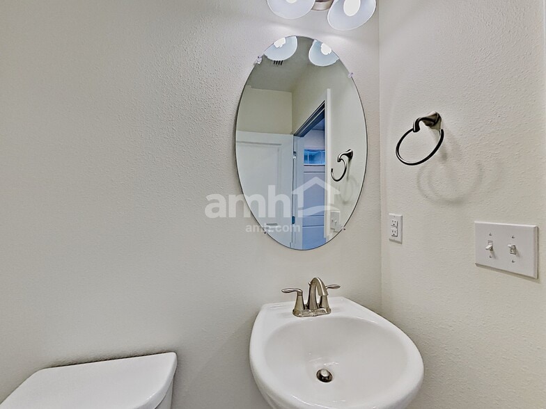 Building Photo - 11205 Delicate Rose Ct