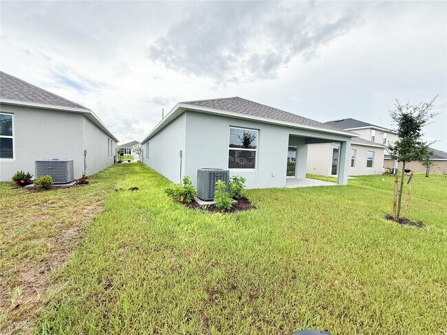 Building Photo - 3927 Sagefield Dr