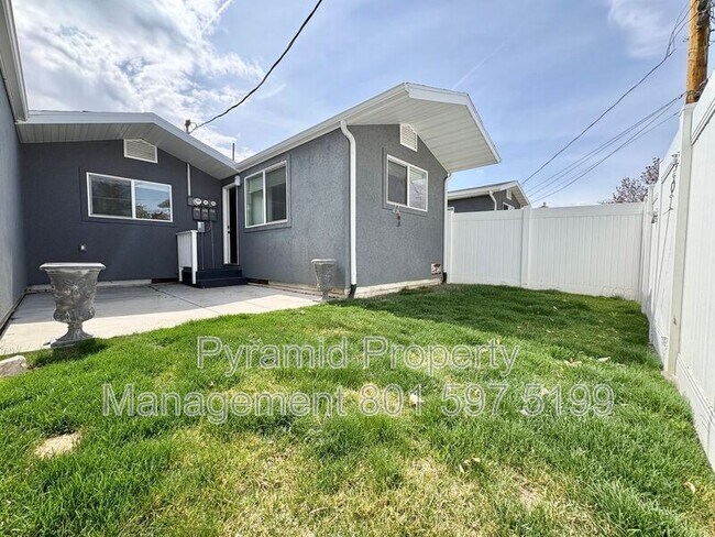 Building Photo - 1257 E 5600 S