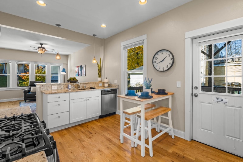 Building Photo - 2138 N Hubbard St