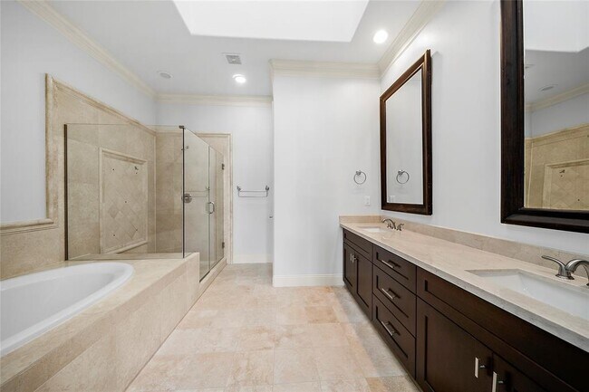 Building Photo - 3921 Gramercy St