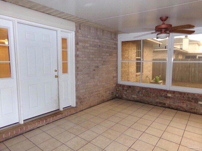 Building Photo - 6923 Cedar Ridge Cir
