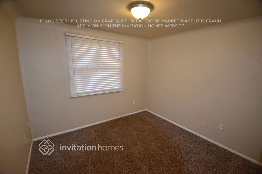 Building Photo - 13808 N 33rd St