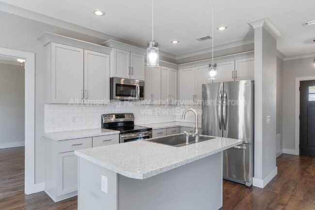 Building Photo - 4464 Goldfinch Way