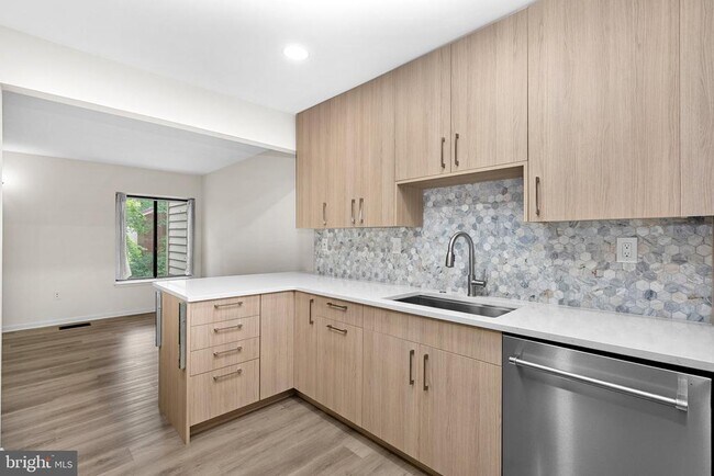 Building Photo - 11545 Hearthstone Ct