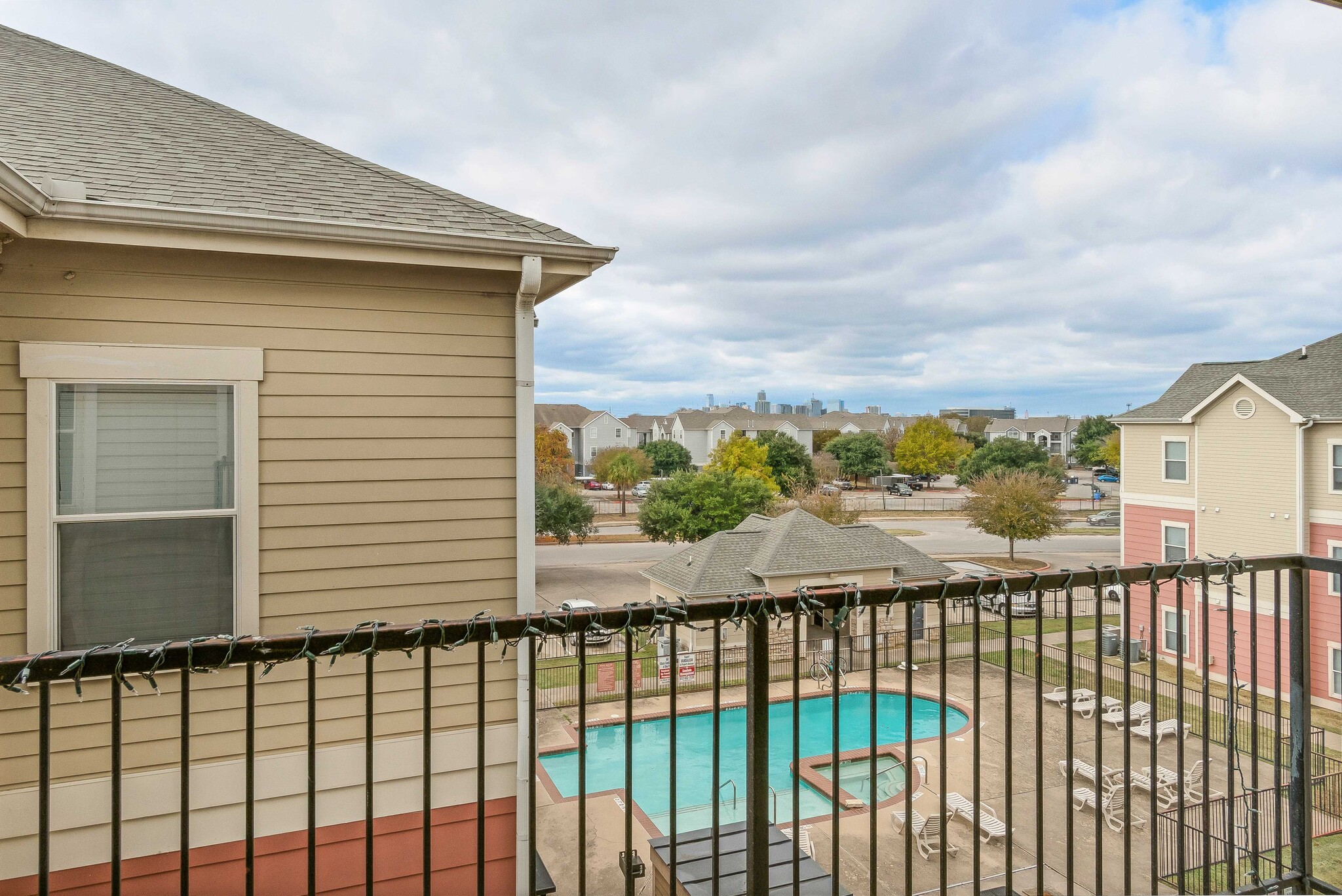 Porch - 1901 Crossing Pl
