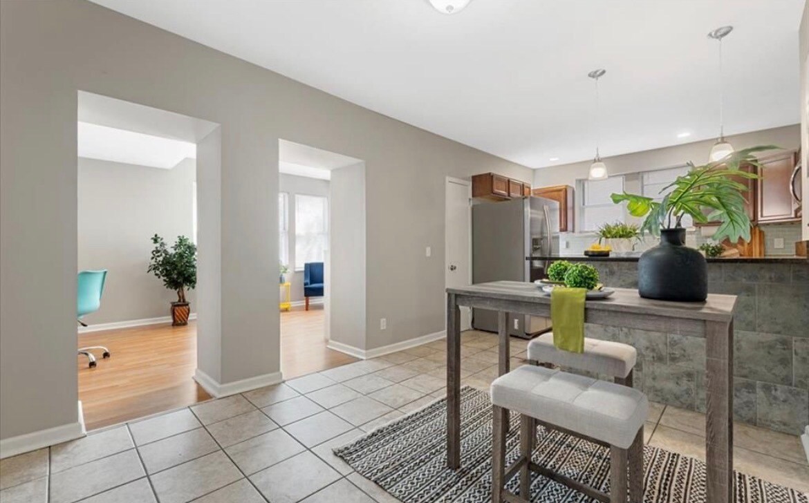 Building Photo - 3618 McRee Ave