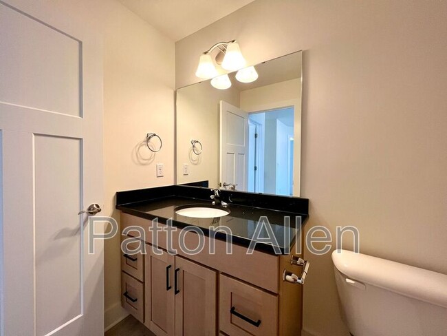 Building Photo - 117 N Christie Ct