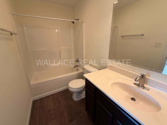 Building Photo - WEST KNOX CEDAR BLUFF AREA 2 BEDROOM 2.5 BATH TOWNHOUSE