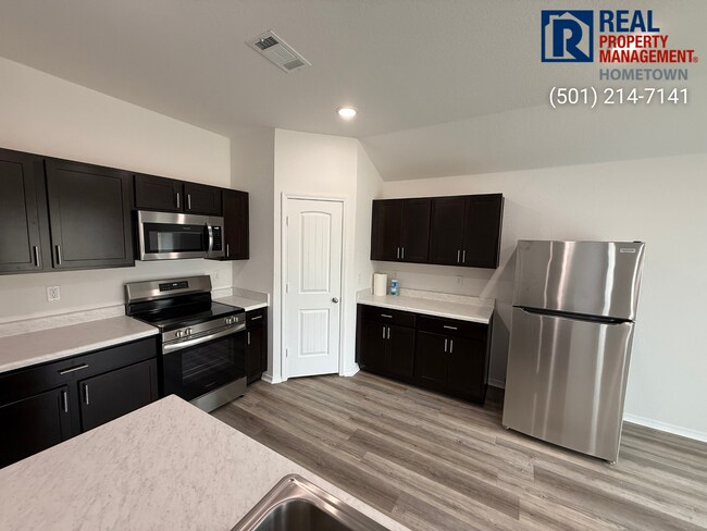 Building Photo - 1281 Meadows Dr