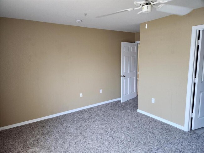 Building Photo - 5611 Bidwell Pkwy