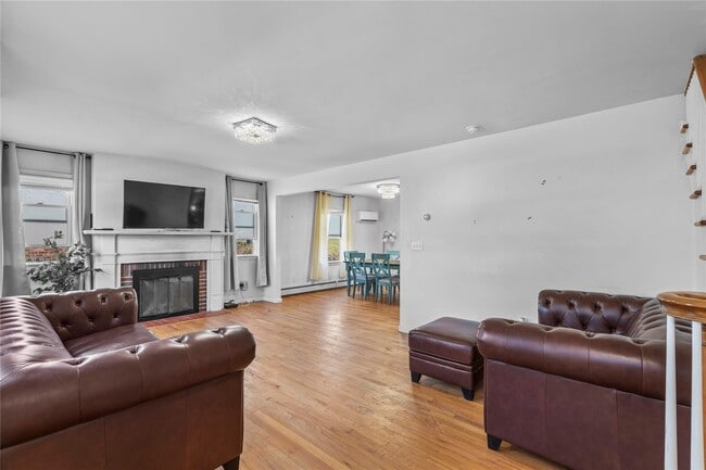 Building Photo - 41 Verplanck Ave