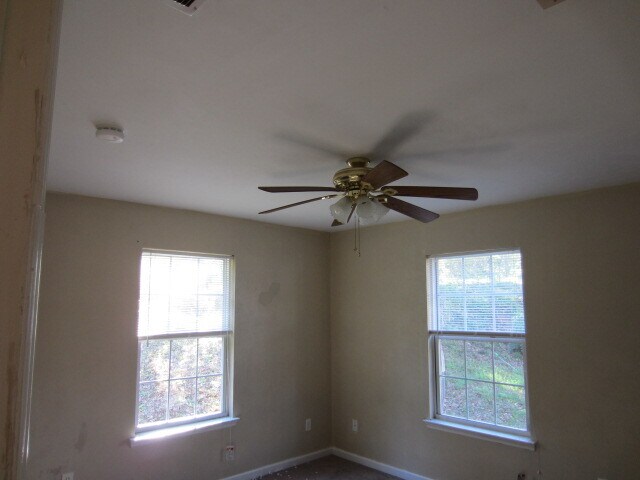 Building Photo - 1223 Cleveland St