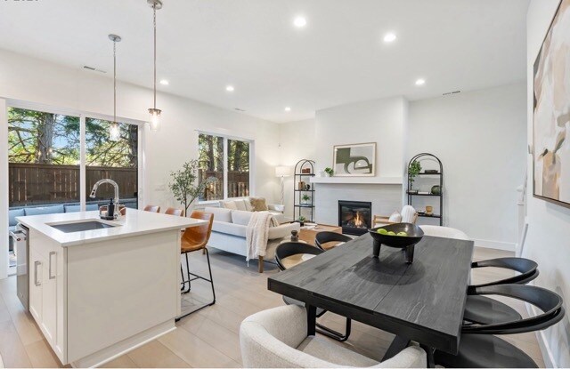 Building Photo - 15628 NW Raywood Ln