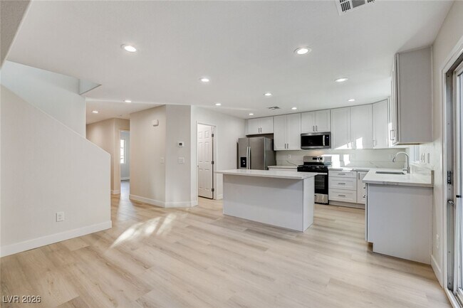 Building Photo - 10807 Cather Ave