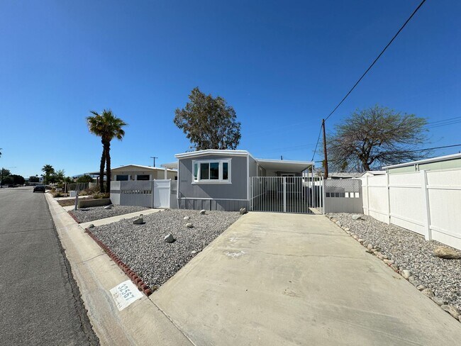 Building Photo - 32567 Southern Hills Ave
