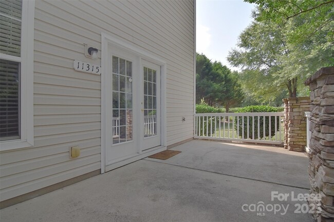 Building Photo - 11315 Dundarrach Ln