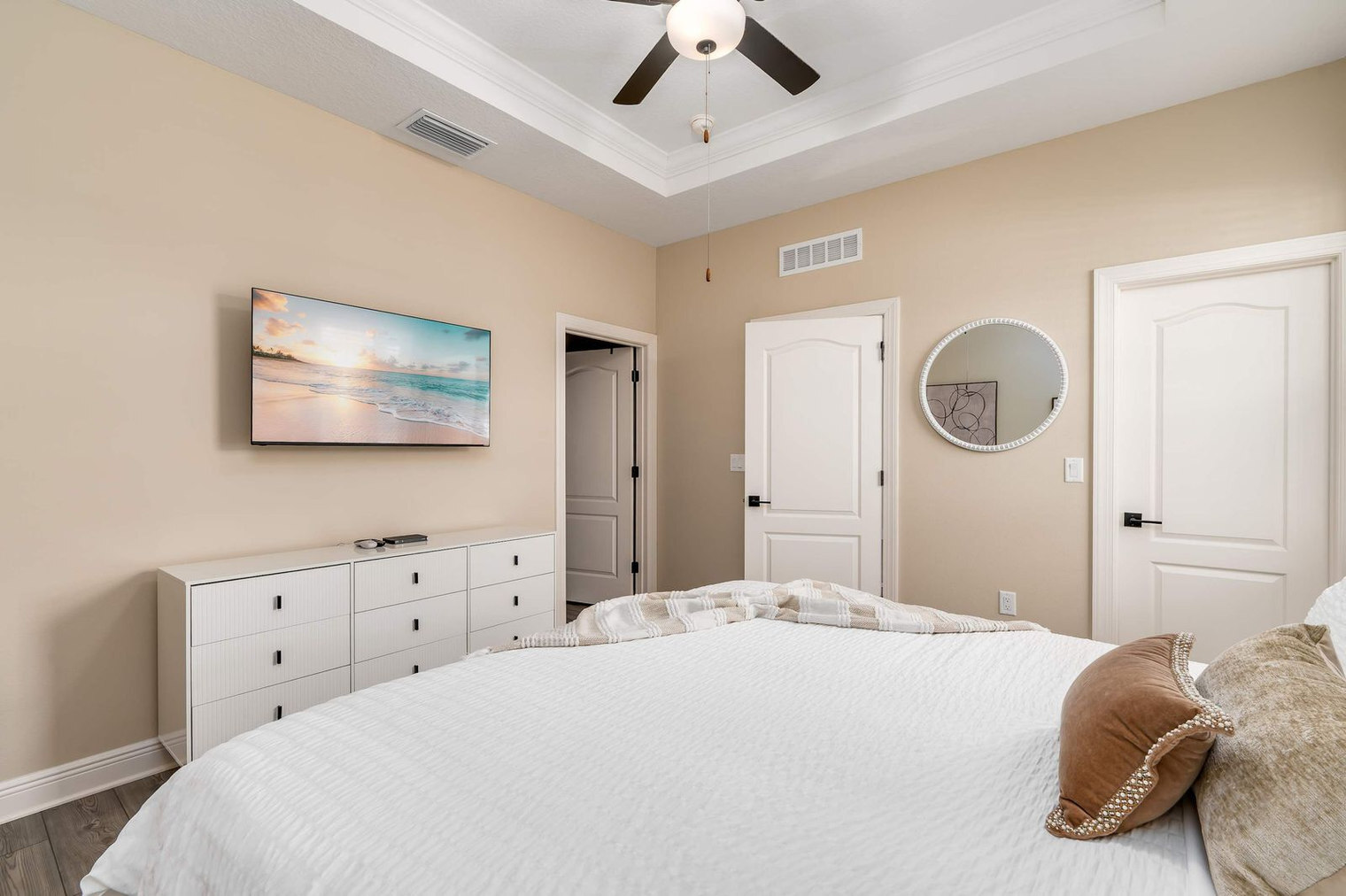 Building Photo - 7825 Somersworth Dr