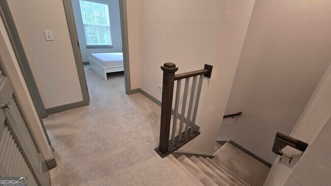 Building Photo - 115 Climbing Ivy Cir