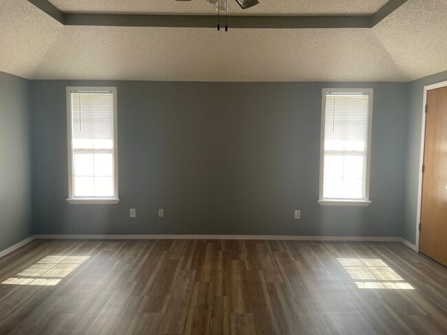 Building Photo - 1405 Fuller Ave