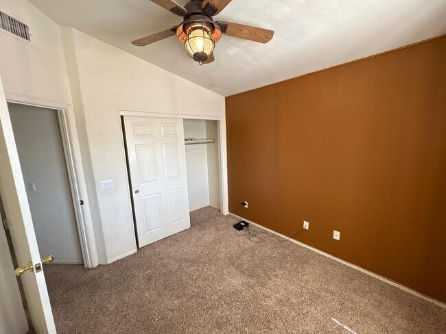 Building Photo - 14466 N 87th Dr