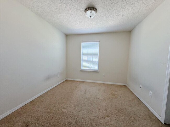 Building Photo - 2428 Chateau Lp