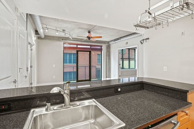 Building Photo - Logan Circle Loft with Garage Parking!