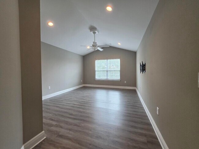 Building Photo - 2331 Hadleigh Hills Ct