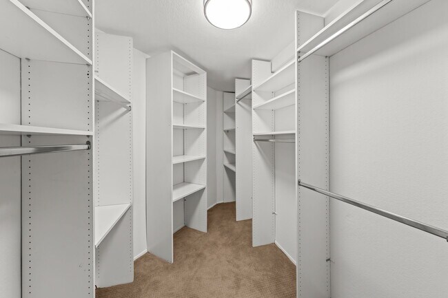 Building Photo - 4741 Choctaw Dr