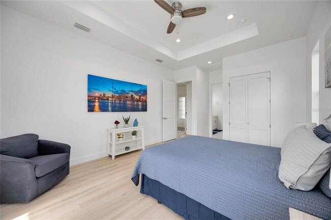 Building Photo - 6146 Grandeur St