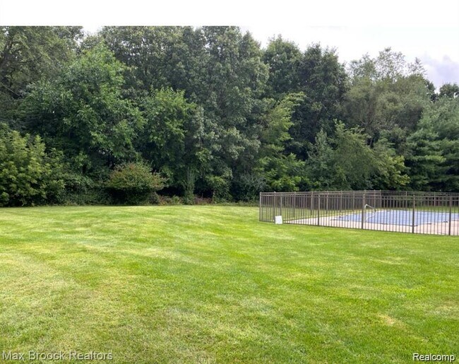 Building Photo - 7980 Billingham Rd