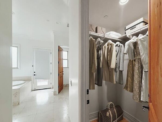 Building Photo - Spacious 6 Bed in Carlsbad with Ocean Views and Roof Top deck, 1 mile to the Beach!!