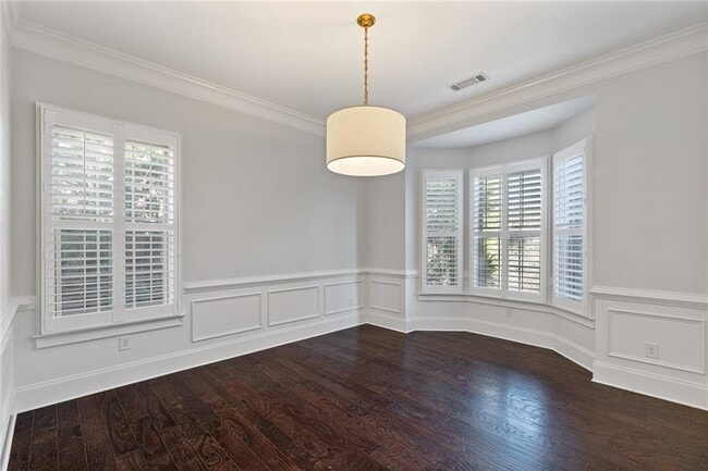 Building Photo - 2836 Broughton Ln SE