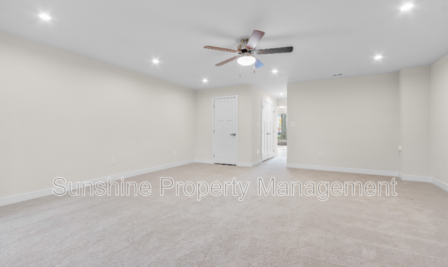 Building Photo - 432 Westport St