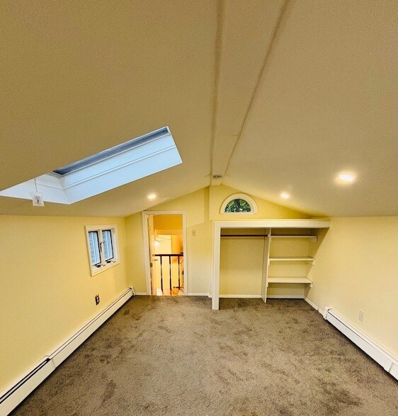 Building Photo - 16 Herb Hill Rd