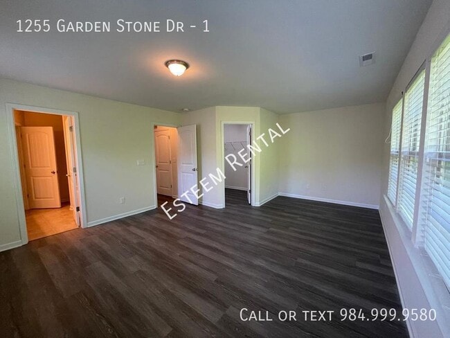 Building Photo - 1255 Garden Stone Dr
