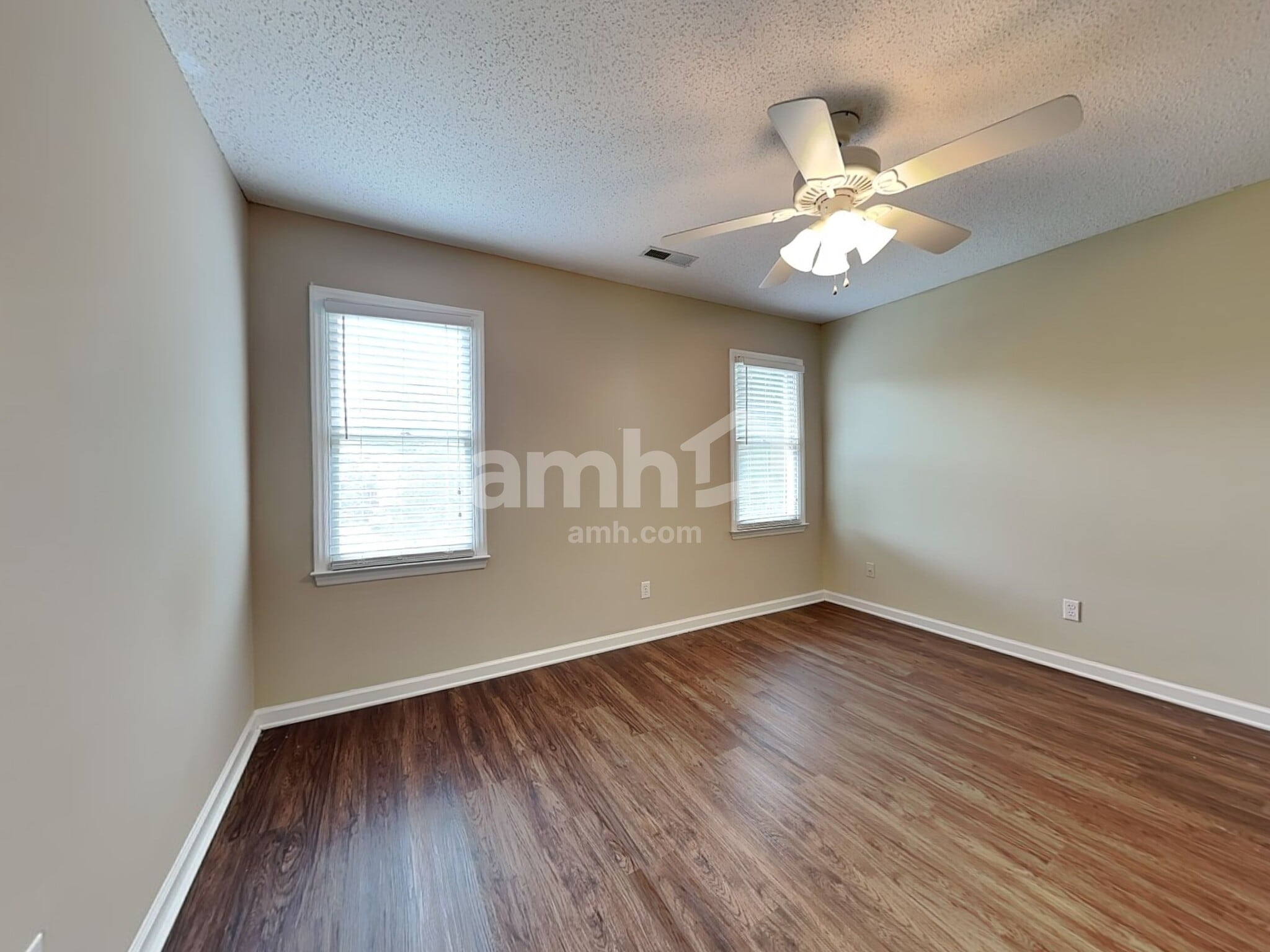 Building Photo - 5050 Toucan Ln