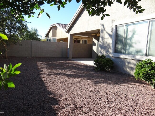 Building Photo - 10331 W Carlota Ln