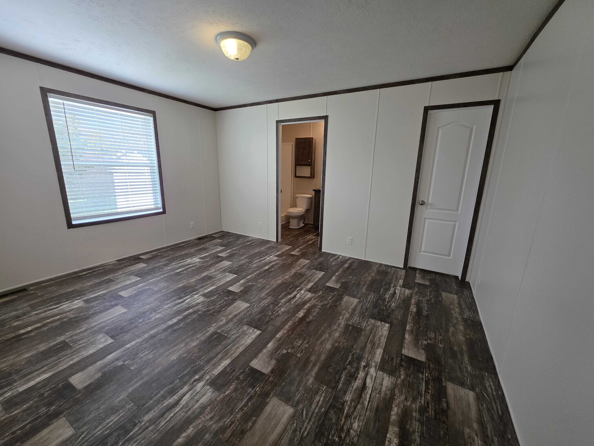 Building Photo - 3648 Chestnut St