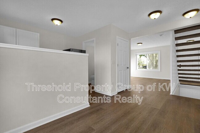 Building Photo - 3672-3678-3678 Arnelle Rd