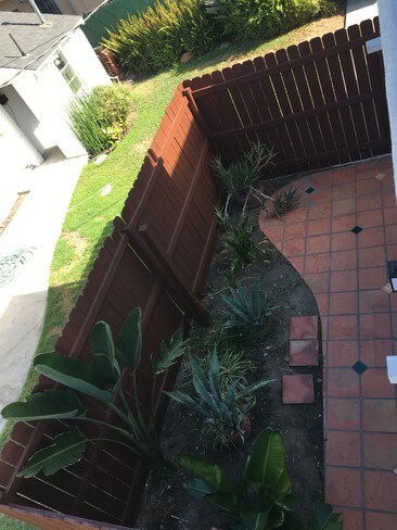 Private Garden - 5943 Tujunga Ave