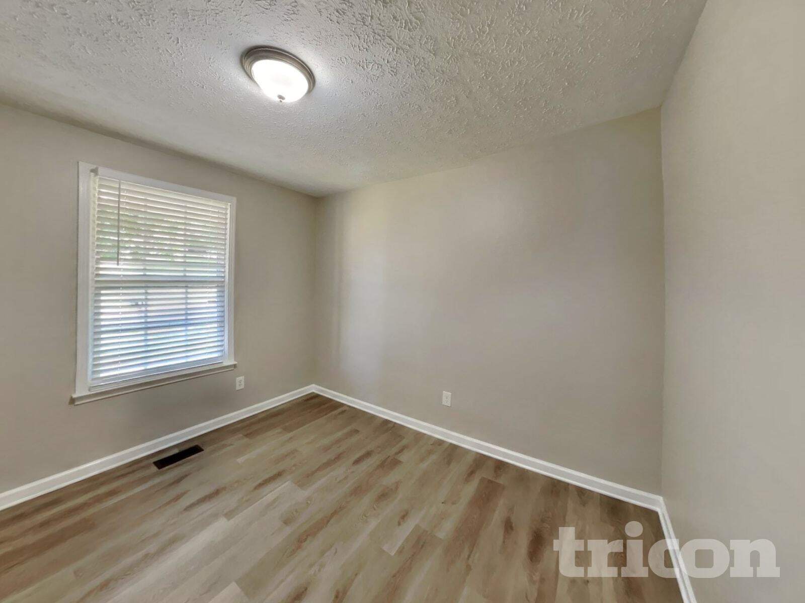 Building Photo - 3009 Blackwood Dr