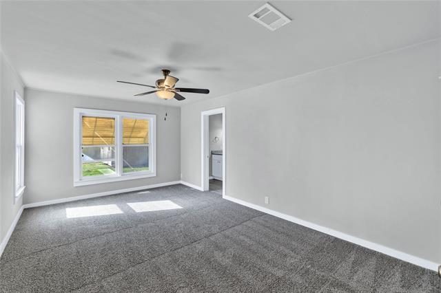 Building Photo - 907 NW Main