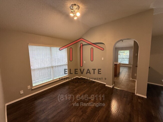 Building Photo - 6105 Comfort Dr