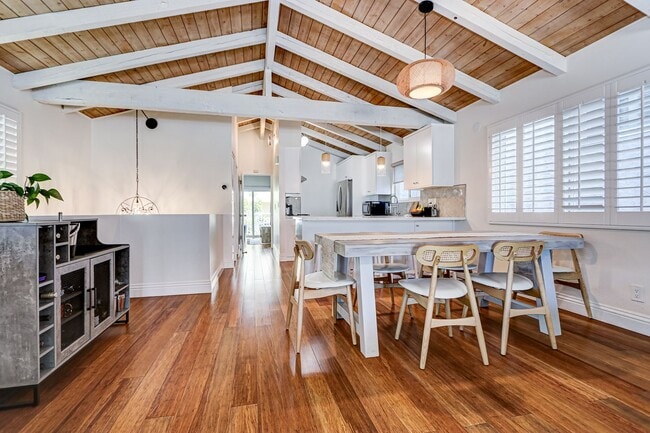 Building Photo - REMODELED, BRIGHT & AIRY HOME ON ONE OF TH...