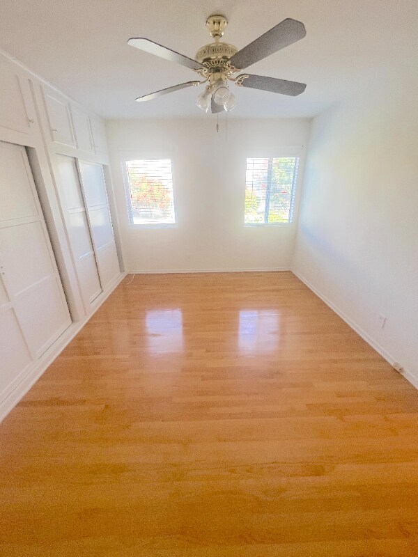 Building Photo - 1255 N Mansfield Ave