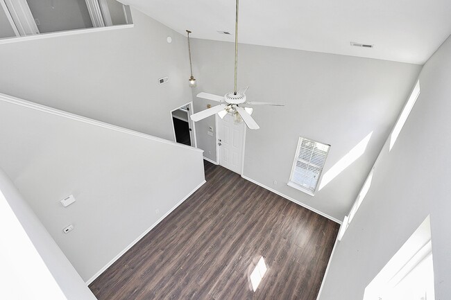 Building Photo - 3731 Bullard St