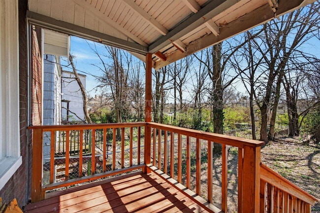 Building Photo - 5944 Thekla Ave