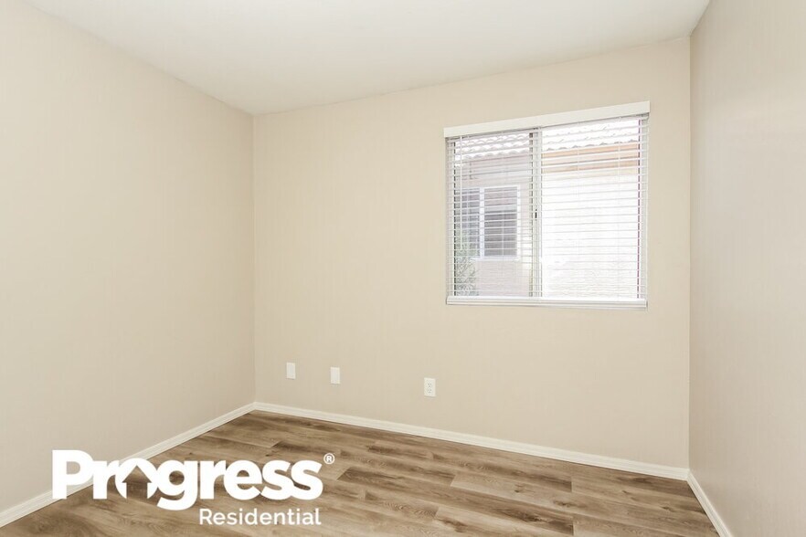 Building Photo - 20015 N 22nd Pl