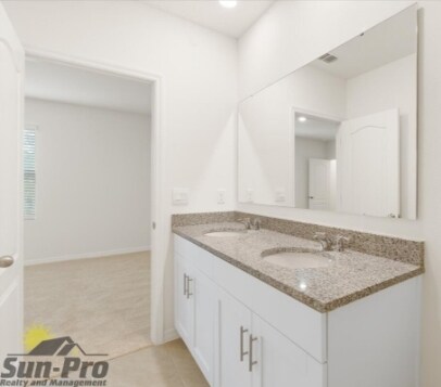 Building Photo - 113 Maya Way